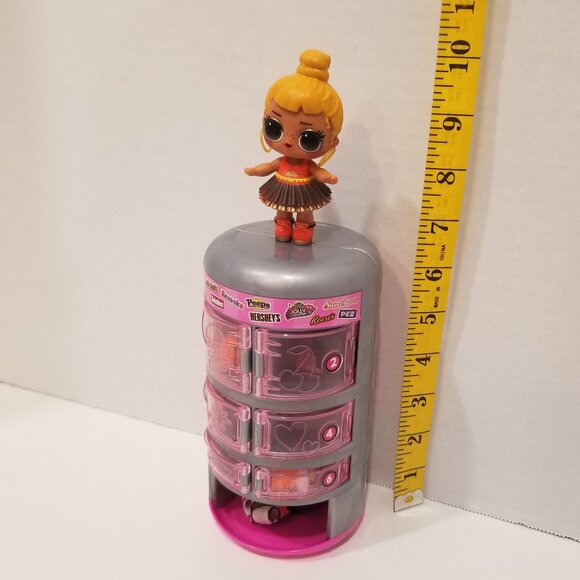 L.O.L. Surprise Loves Mini Sweets Surprise-O-Matic Reese's Cup Doll Set, EUC - Picture 15 of 15